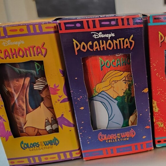 4 Pocahontas glasses in boxes - Picture 1 of 2